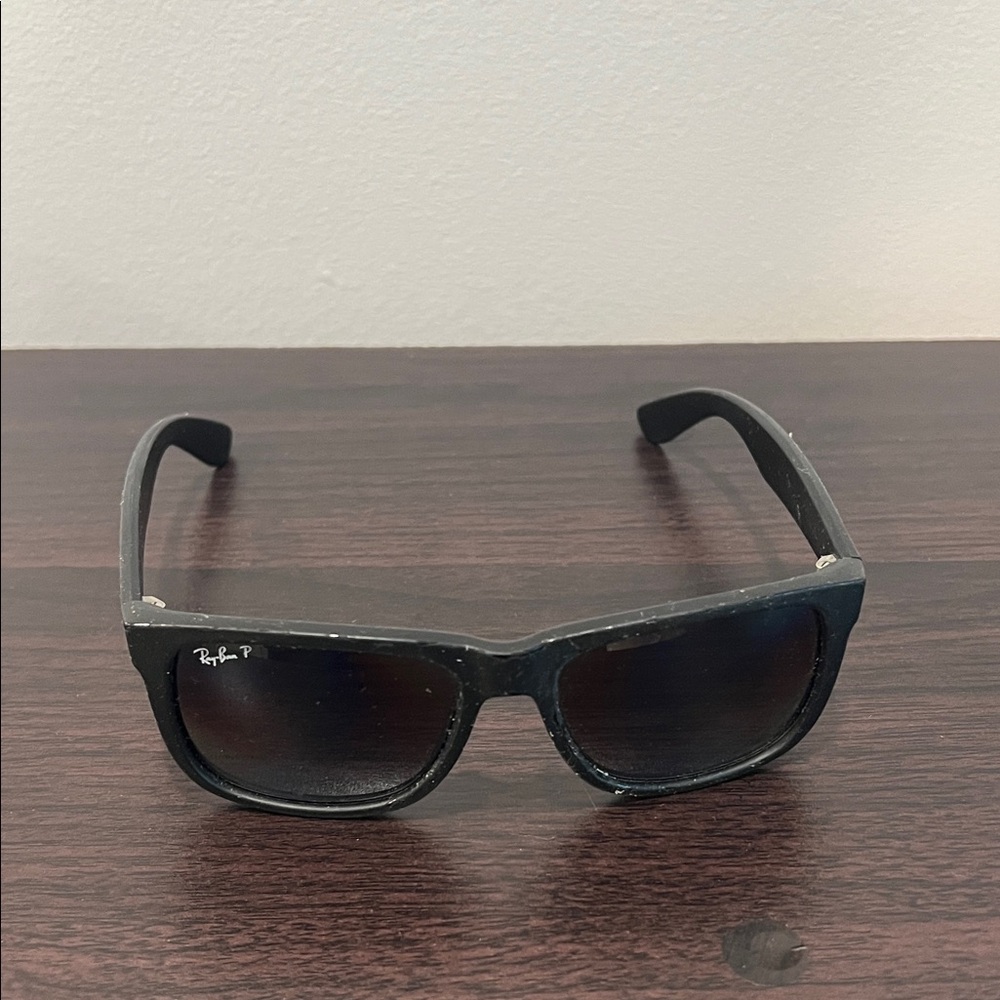 Ray-Ban Classic Black Sunglasses